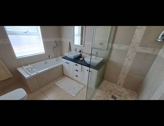 3 BEDROOM HOUSE FOR SALE IN PORT OWEN